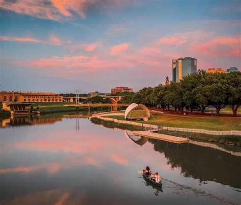 Explore the Trinity River: Water Rentals in Fort Worth Burr Oak ...