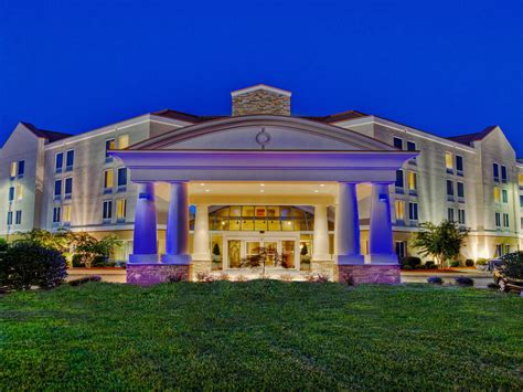 Greenville, NC Hotel Near ECU - Holiday Inn Express