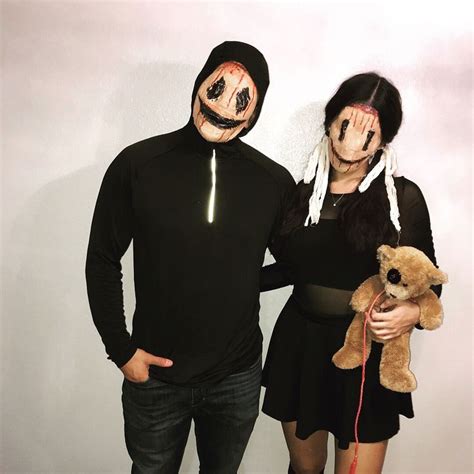 Smiley costume #halloween #horror #smiley #couplecostume #halloweencostumes | Horror costume ...