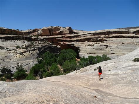 Hiking in Natural Bridges National Monument, Utah – 33andfree