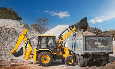 JCB Backhoe Loaders | New Model Range & Specifications