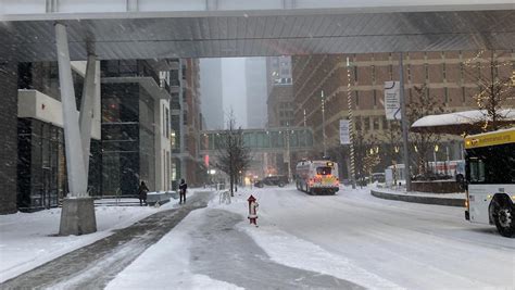 Cold, blizzard conditions shut roads, offices and stores in Minnesota, flights delayed ...