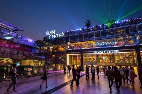 Bangkok's Siam Center and Discovery Malls