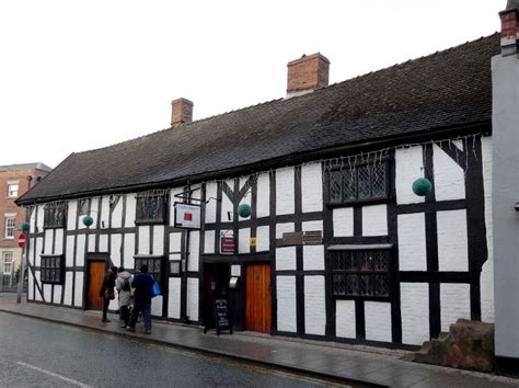 Cheshire Cat Public House, Nantwich, Cheshire East - Photo "Cheshire Cat Public House"