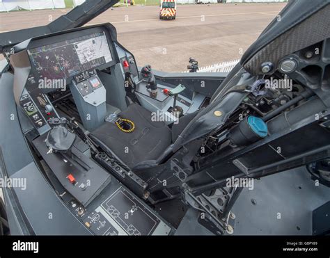 RAF Fairford, Gloucestershire, UK. 7th July, 2016. F-35 cockpit Stock Photo: 110527769 - Alamy