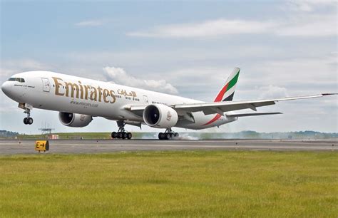 Photo of Emirates B77W (A6-ECN) - FlightAware