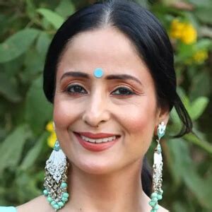 Lataa Saberwal - Age, Family, Bio | Famous Birthdays