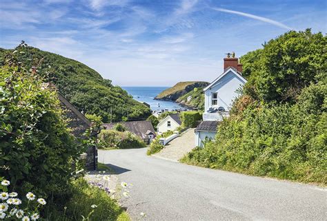 Doves Cottage - 4 Star Holiday Cottage - Abercastle, Pembrokeshire, Wales