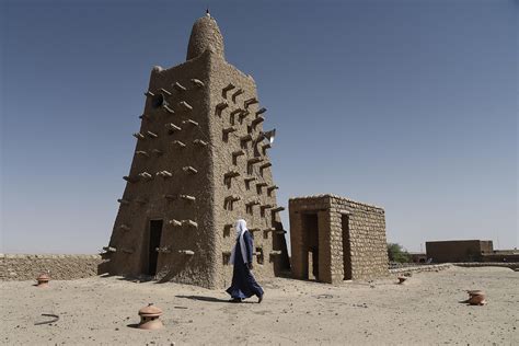 Nicolas Réméné Photographe | The Djinguereber Mosque in Timbuktu