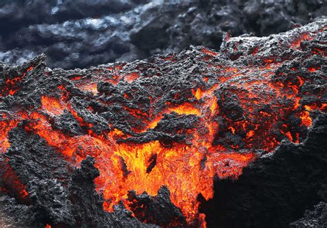 How 1 Hawaii Resident Is Documenting The Kilauea Volcano Eruption : NPR