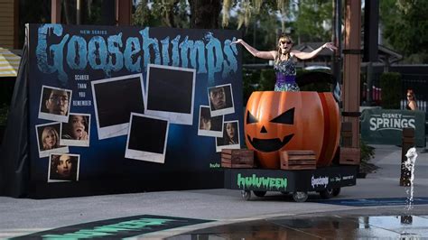 Disney Springs Celebrates Halloween With Live Entertainment