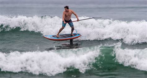 Foil surfing 101: What is it? How hard is it? Is it safe? – Orange County Register