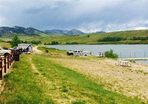 One boat capsizes on Arvada Reservoir due to wind | FOX31 Denver