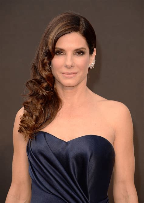 Sandra Bullock at 2014 Oscars | Zoom In on Every Glamorous Beauty Look ...