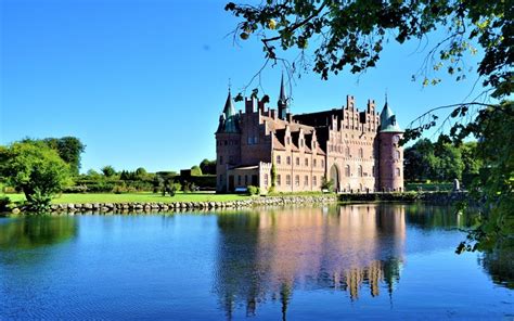 Egeskov Castle - A Multi-facet Destination - Leisurely Drives