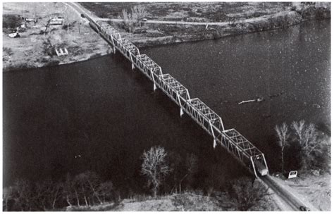 Old US 60 Bridge across the Arkansas river