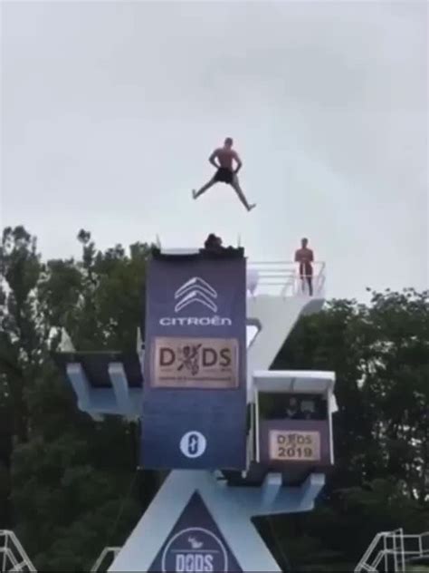 The sport of “Death Diving” exists : r/Damnthatsinteresting