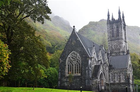 Kylemore Abbey Chapel | c'monkyle | Flickr