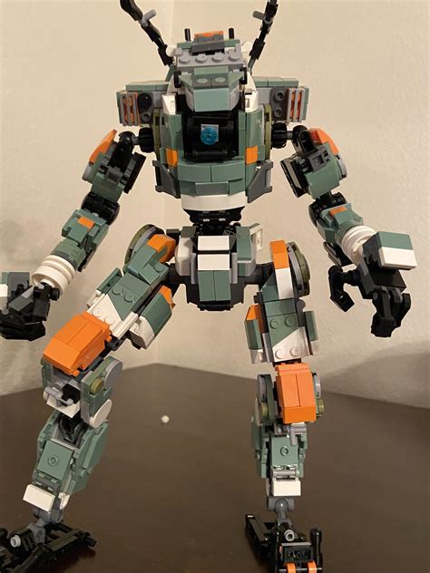 Built a BT-7274 lego model happy how it came out : r/titanfall