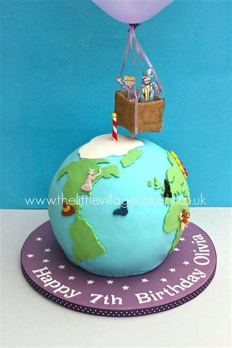 Phileas Fogg and his hot air balloon - Cake by The Little - CakesDecor