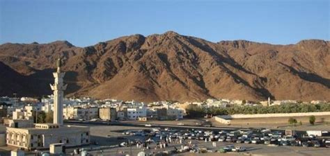 Keutamaan Gunung Uhud & Inilah Bukti Mukzijat Nabi di Jabal Uhud