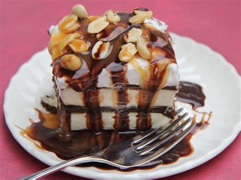 Snickers Ice Cream Sandwich Cake Recipe | Divas Can Cook