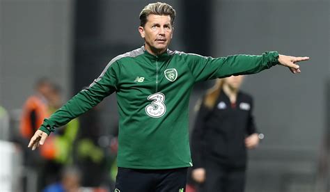 Colin Bell leaves Ireland WNT job and moves to Championship side - Extra.ie