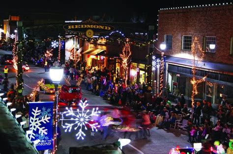 Starlight Christmas Parade in Redmond, Oregon. — Bend Magazine