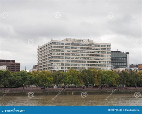 St Thomas Hospital in London Editorial Stock Photo - Image of england ...