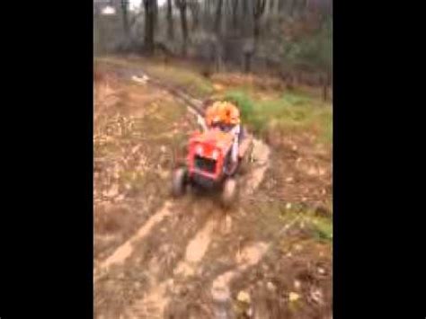 Tractor mud bogging - YouTube