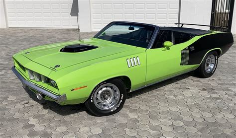 1971 Plymouth HEMI 'Cuda Looks Like a Million-Dollar 1-of-5 Gem, but ...