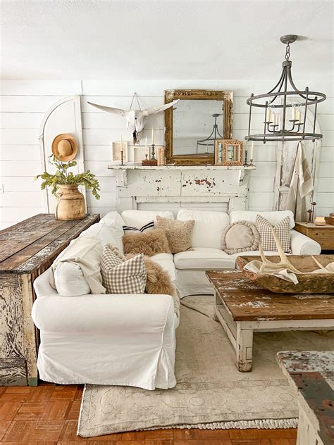 7 Rustic Interior Ideas and Western Style Wall Decor - Robyn's French Nest