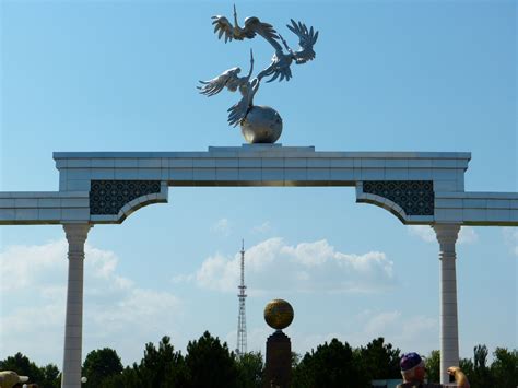 Independence Square sights in Tashkent - Sun Travel Group