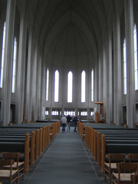 Hallgrímskirkja: a beautiful church in Iceland - KarsTravels