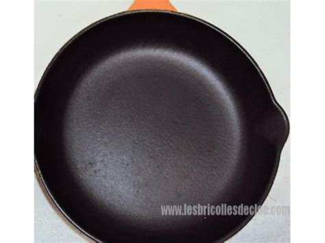 Le Creuset Enamel Cast Iron #20 and #23 Skillet | Les Bricolles de Cleo en.