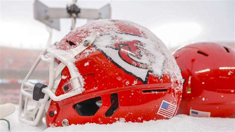 Arrowhead Stadium Covered in Snow Ahead of Chiefs vs. Dolphins Playoff ...