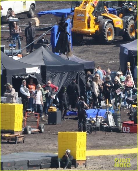 Photo: cynthia erivo wicked set photos flying 05 | Photo 4928804 | Just ...