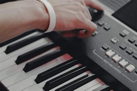 5 Best MIDI Keyboards For Garageband