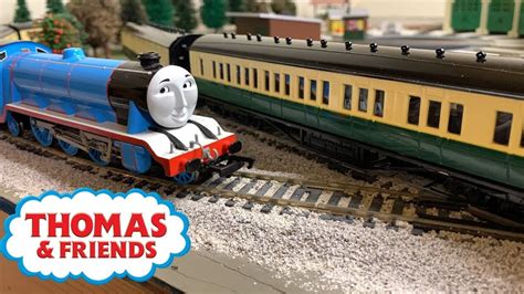 NEW FOR 2019! GORDON'S EXPRESS COACHES! Bachmann Thomas & Friends - YouTube