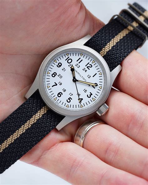 [Hamilton] Perfect strap for the Khaki Field Mechanical : Watches