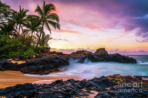 Secret Cove Beach Maui Hawaii Sunrise Photo Photograph by Paul Velgos - Pixels