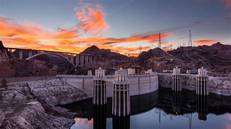 Download wallpaper: Hoover Dam at sunset 3840x2160