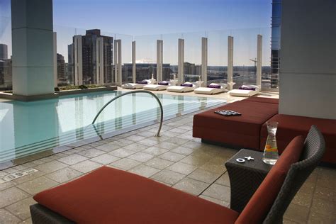 16 Rooftop Bars in Atlanta That Are Just Peachy