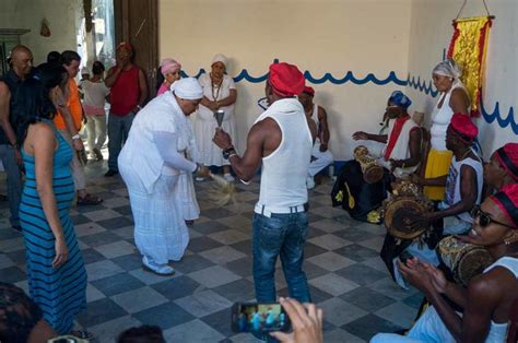 EL DESCONOCIDO Templo Cubano-Santería en Trinidad dedicado a YEMAYÁ ...