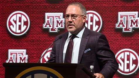 SEC Tipoff: Focus shifts to men's basketball as coaches speak to media | TexAgs