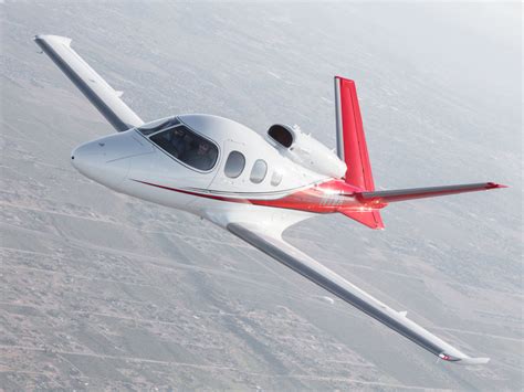 Cirrus Vision Jet Offers Unique Thrills at a Super Price