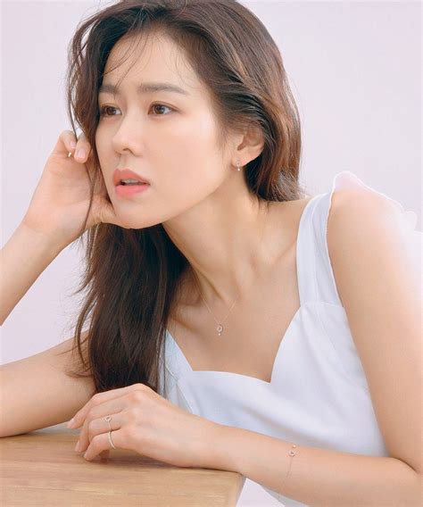 13+ Artis Korea Cantik dan Awet Muda, Ada yang Sudah Berusia 43 Tahun! | Orami