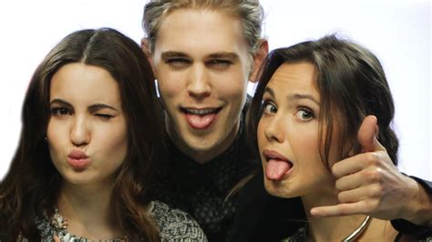 The Shannara Chronicles Cast Spill On Steamy Love Triangle, Fun Times ...