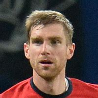 Per Mertesacker Height in cm, Meter, Feet and Inches, Age, Bio