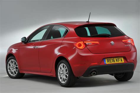 Alfa Romeo Giulietta review | Autocar